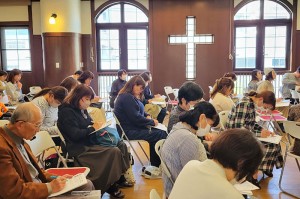 映画上映会「夢みる小学校」　子ロバ保育園ホール